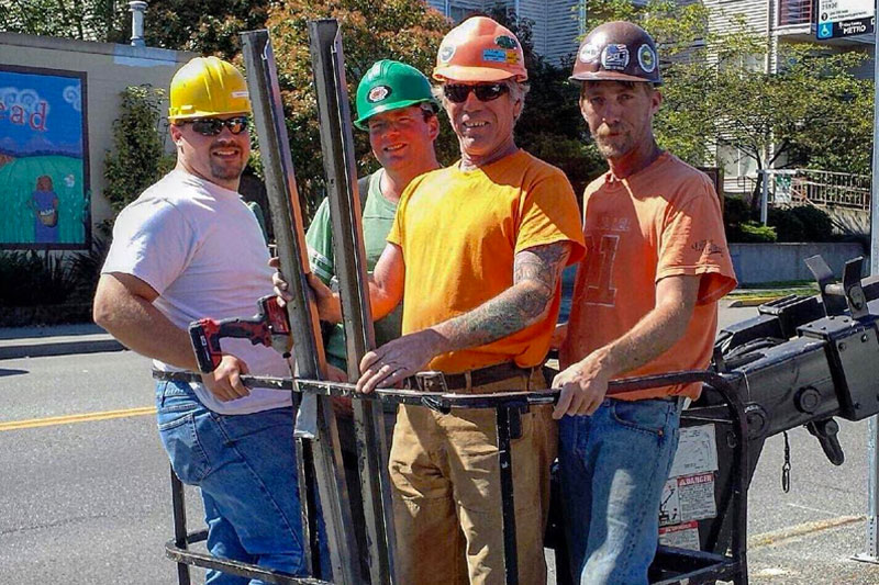 crew-in-bucket